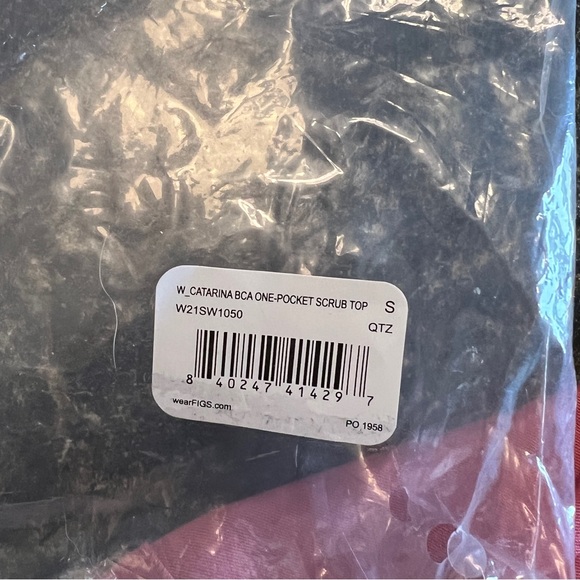 Figs Scrubs Catarina one pocket scrub top - Picture 3 of 3